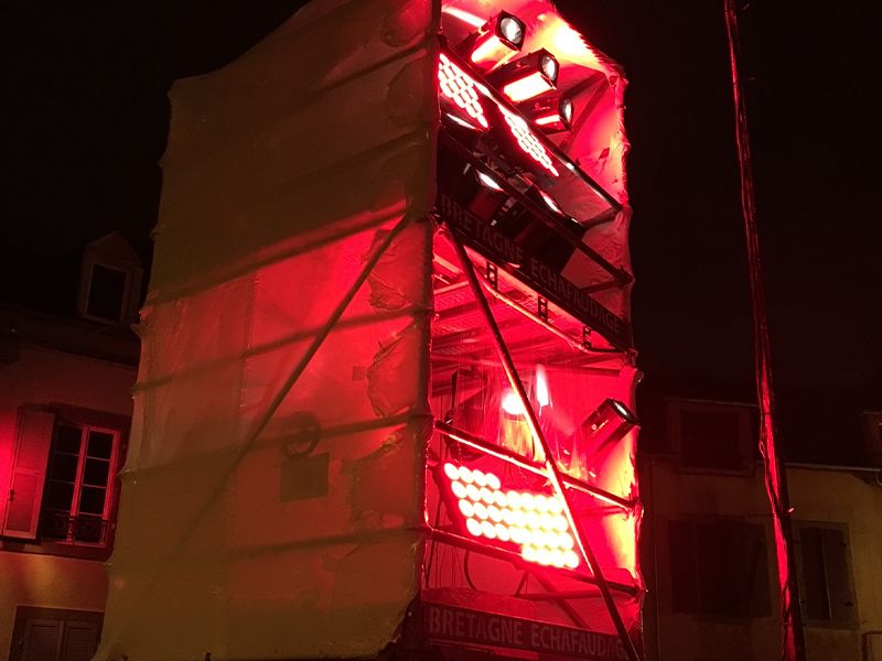 Thermo bâchage d'un échafaudage pour un événement à Brest Thermo bâchage d'un échafaudage pour un événement à Brest